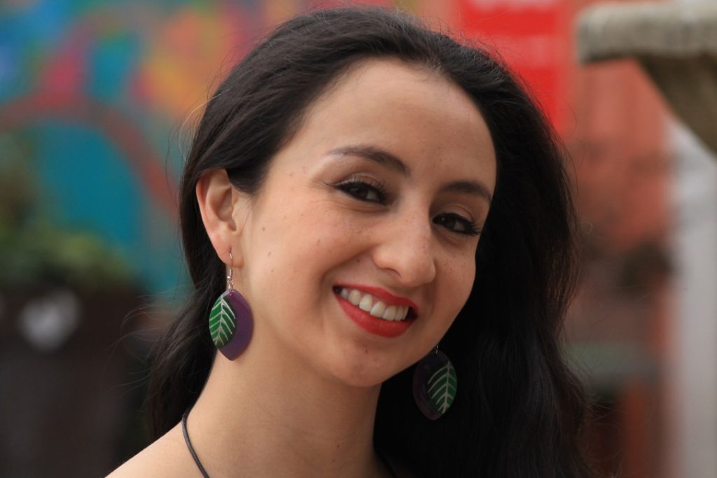 Hoja Duo Color Totumo Earrings